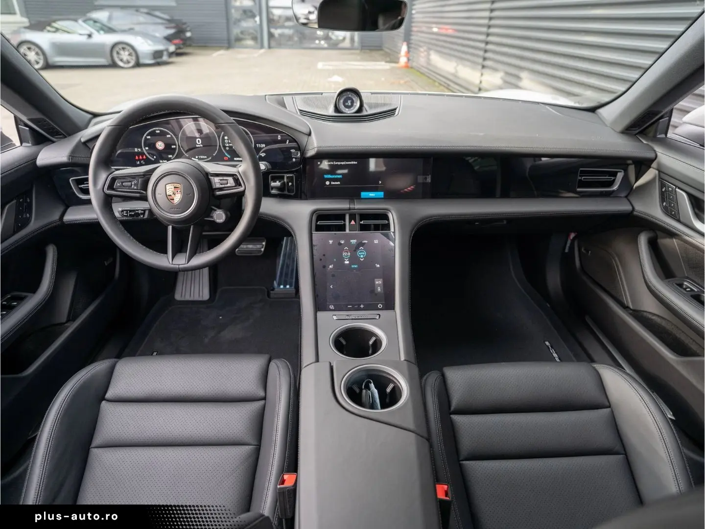 PORSCHE Taycan 4 Cross Turismo Offroad Design Paket