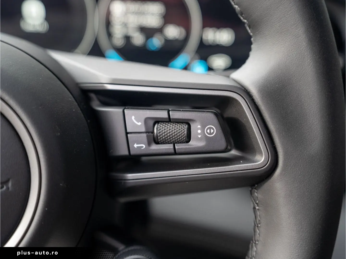 PORSCHE Taycan 4 Cross Turismo Offroad Design Paket