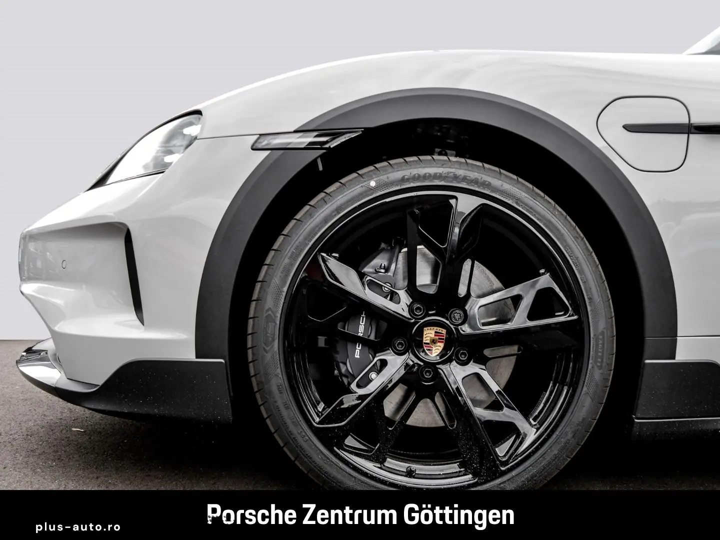 PORSCHE Taycan 4 Cross Turismo BOSE Abstandstempomat LED