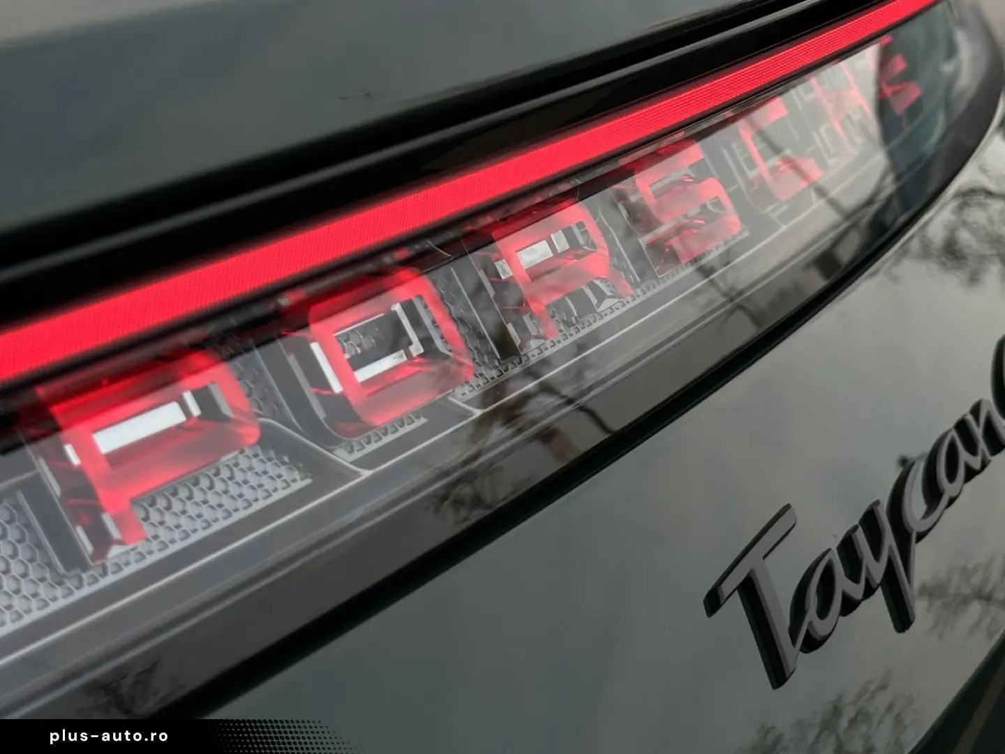 PORSCHE Taycan 4 Cross Turismo BOSE Soft-Close PANO