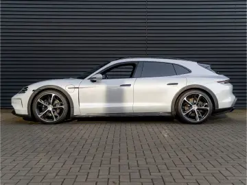 PORSCHE Taycan 4S Cross Turismo 21''  BOSE uvm.
