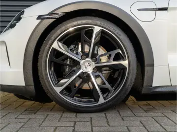 PORSCHE Taycan 4S Cross Turismo 21''  BOSE uvm.