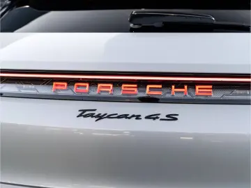 PORSCHE Taycan 4S Cross Turismo 21''  BOSE uvm.