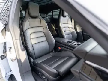 PORSCHE Taycan 4S Cross Turismo 21''  BOSE uvm.