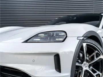PORSCHE Taycan 4S Cross Turismo 21''  BOSE uvm.