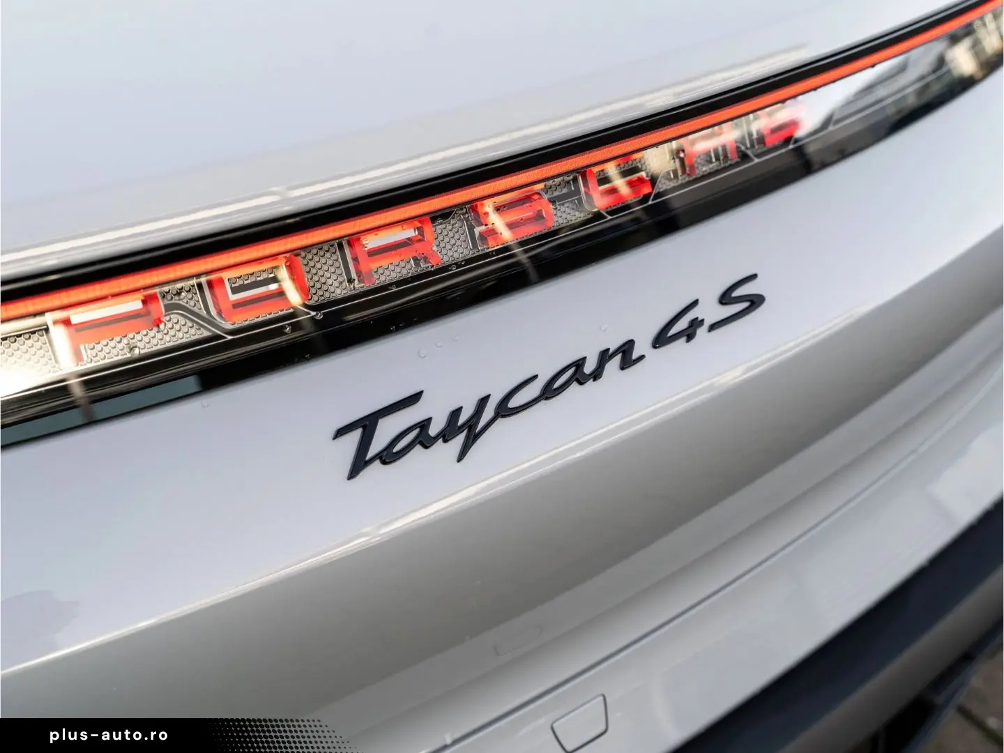 PORSCHE Taycan 4S Cross Turismo 21''  BOSE uvm.