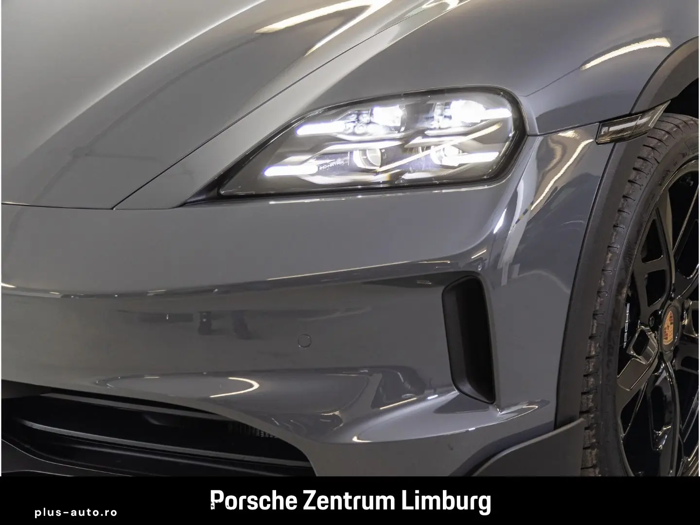 PORSCHE Taycan 4 Cross Turismo LED-Matrix Panoramadach