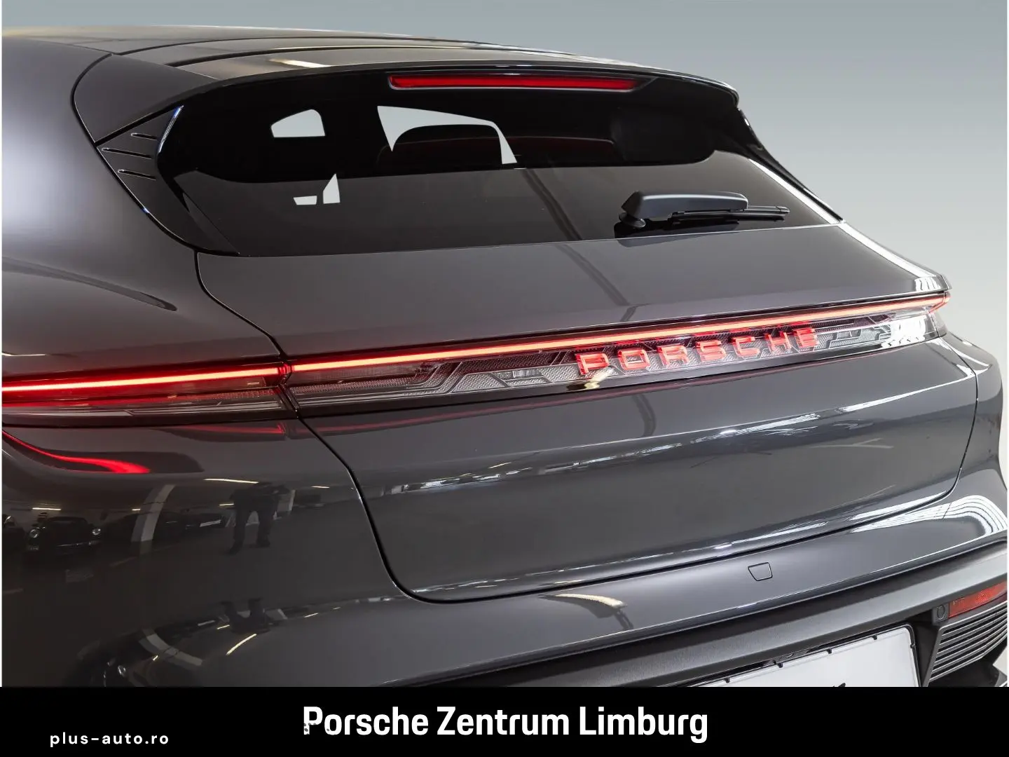 PORSCHE Taycan 4 Cross Turismo LED-Matrix Panoramadach