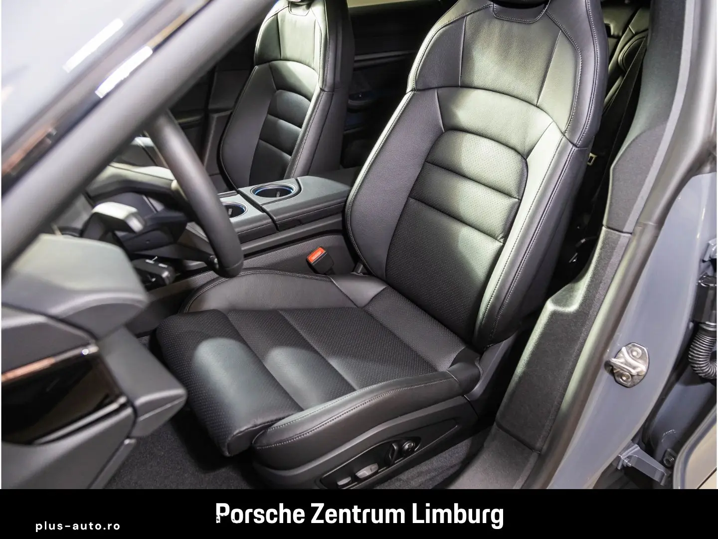 PORSCHE Taycan 4 Cross Turismo LED-Matrix Panoramadach