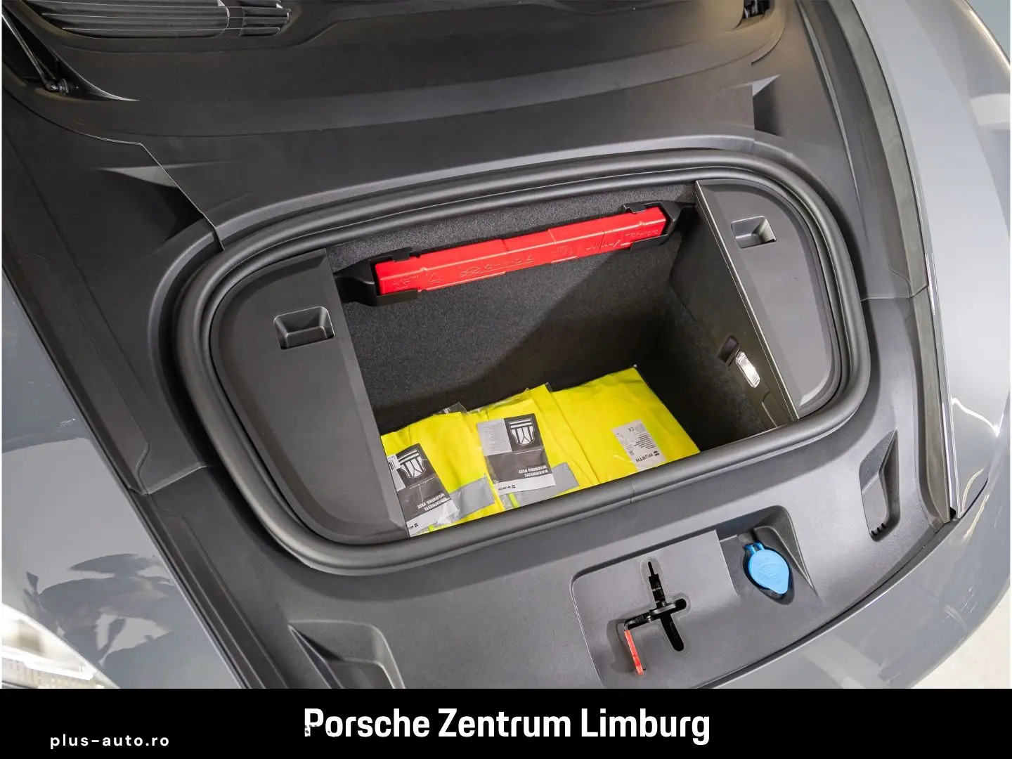 PORSCHE Taycan 4 Cross Turismo LED-Matrix Panoramadach