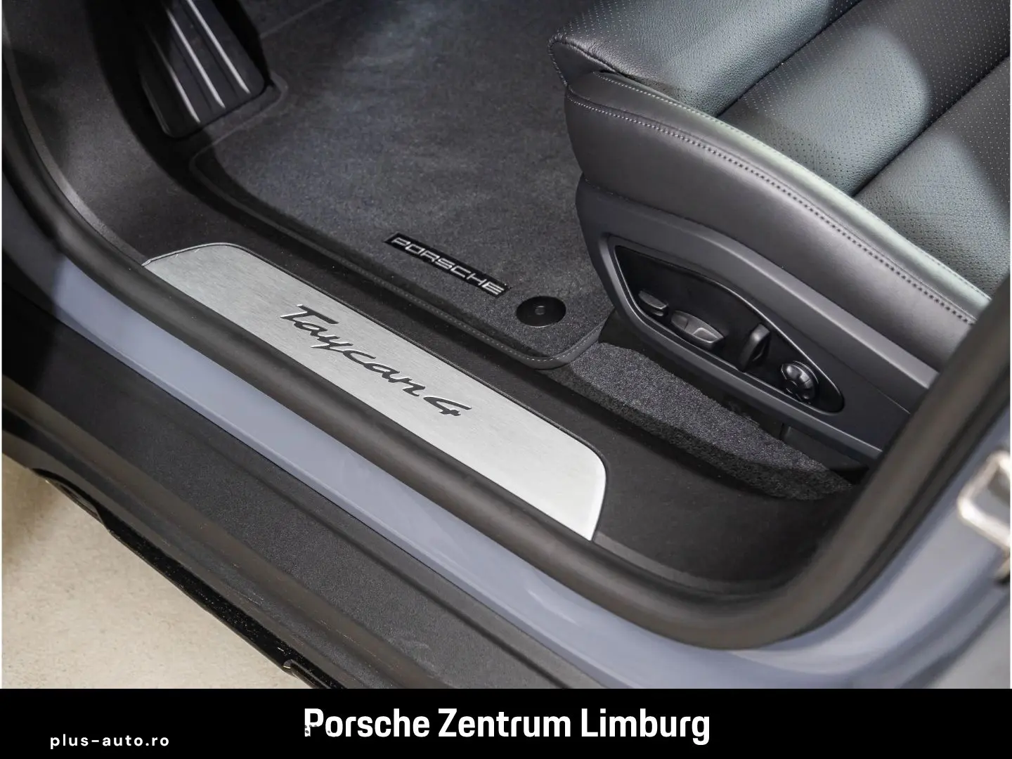 PORSCHE Taycan 4 Cross Turismo LED-Matrix Panoramadach