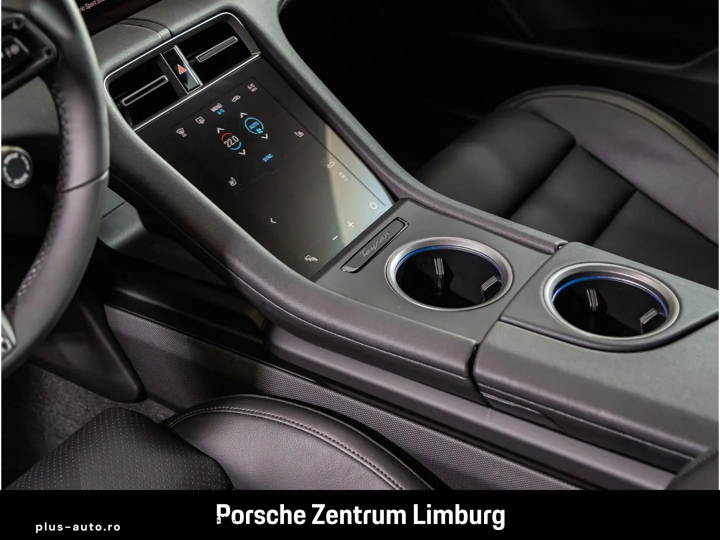 PORSCHE Taycan 4 Cross Turismo LED-Matrix Panoramadach