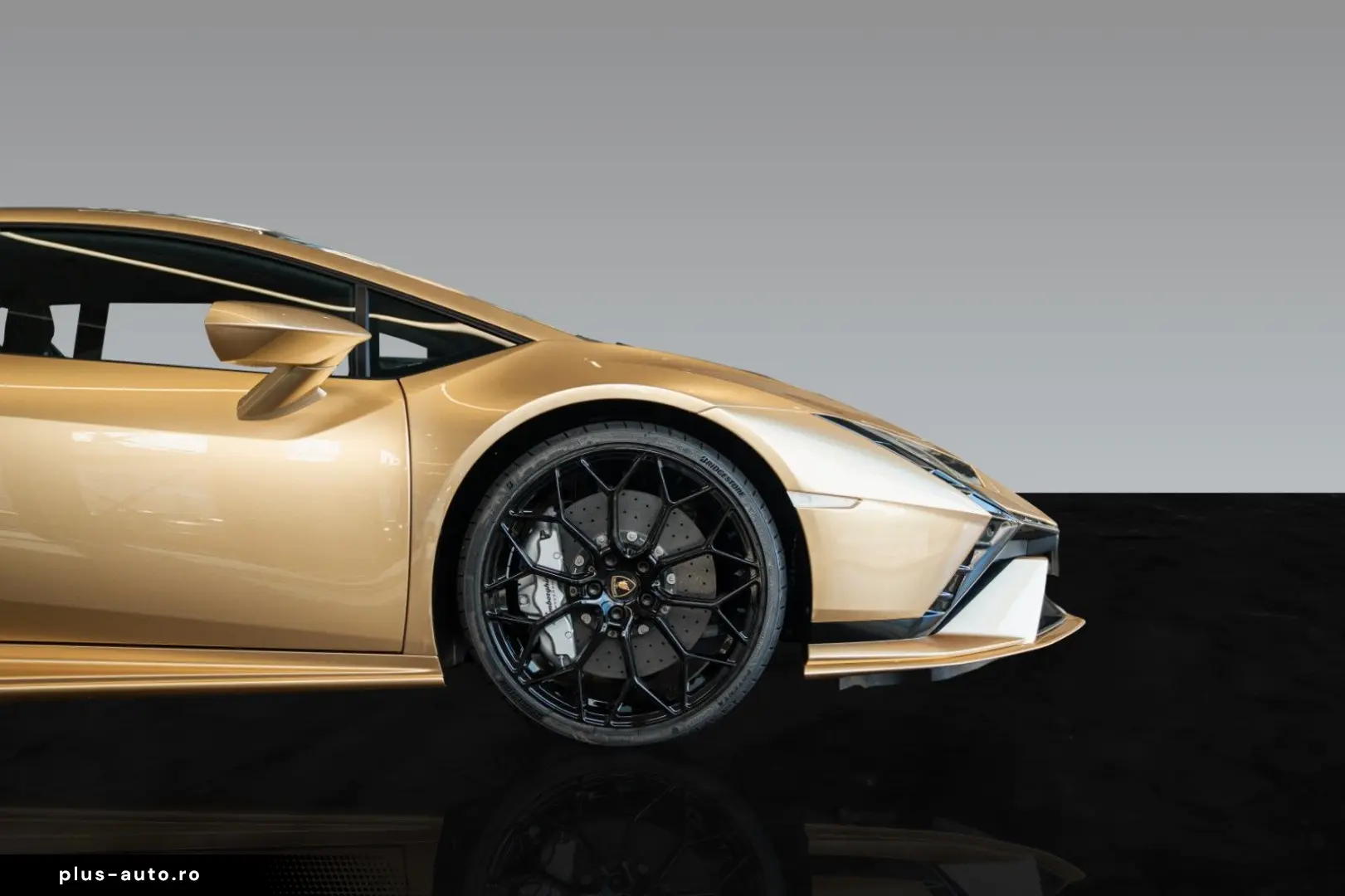 LAMBORGHINI Huracán Tecnica   Oro Elios   Carbon Trunk