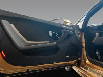 LAMBORGHINI Huracán Tecnica   Oro Elios   Carbon Trunk