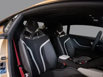 LAMBORGHINI Huracán Tecnica   Oro Elios   Carbon Trunk