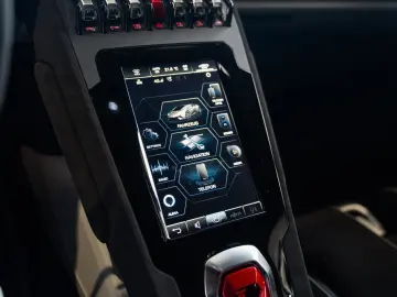 LAMBORGHINI Huracán Tecnica   Oro Elios   Carbon Trunk