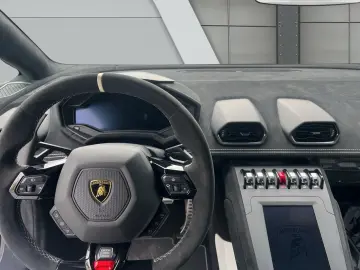 LAMBORGHINI HURACAN STO  CARBON LIFTING-SYSTEM KAMERA  Navi