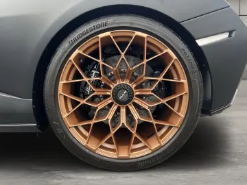 LAMBORGHINI HURACAN STO  CARBON LIFTING-SYSTEM KAMERA  Navi