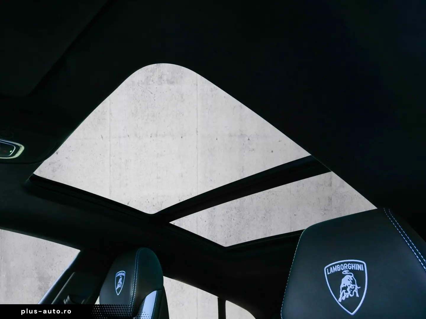 LAMBORGHINI Urus SE Blu Cepheus  Pano  Ad Personam Colour