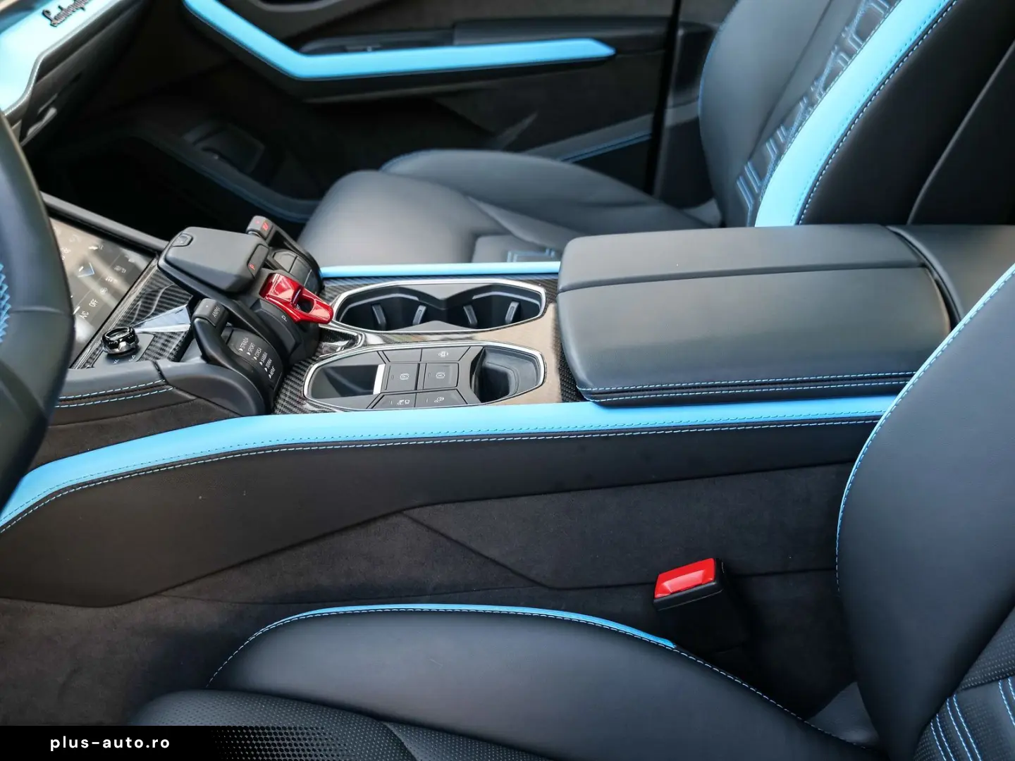 LAMBORGHINI Urus SE Blu Cepheus  Pano  Ad Personam Colour