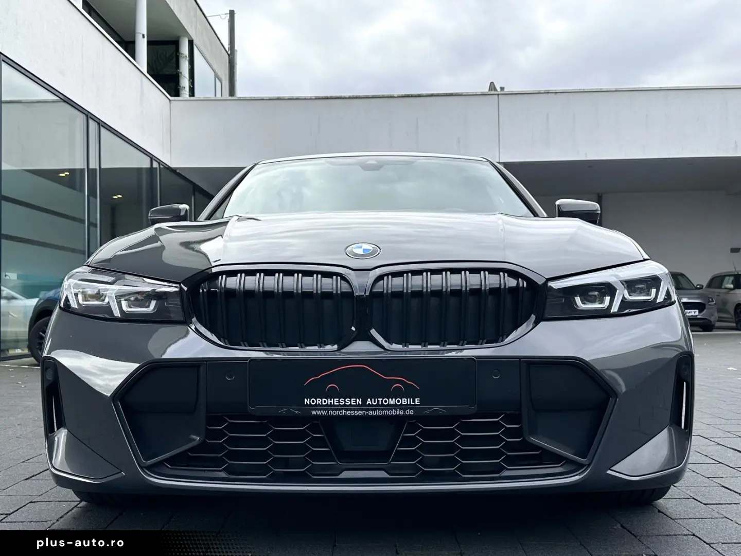 BMW 320 d xDrive Lim. M Sport   19    Kamera