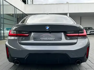 BMW 320 d xDrive Lim. M Sport   19    Kamera