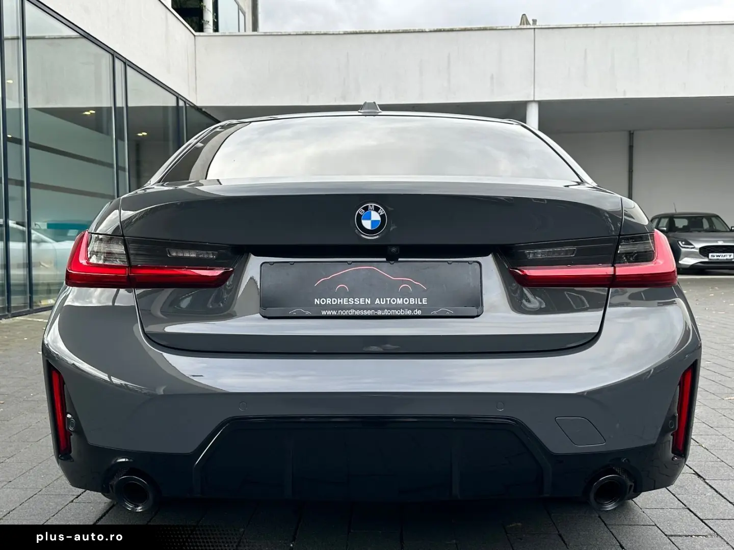 BMW 320 d xDrive Lim. M Sport   19    Kamera