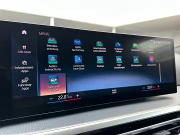 BMW 320 d xDrive Lim. M Sport   19    Kamera