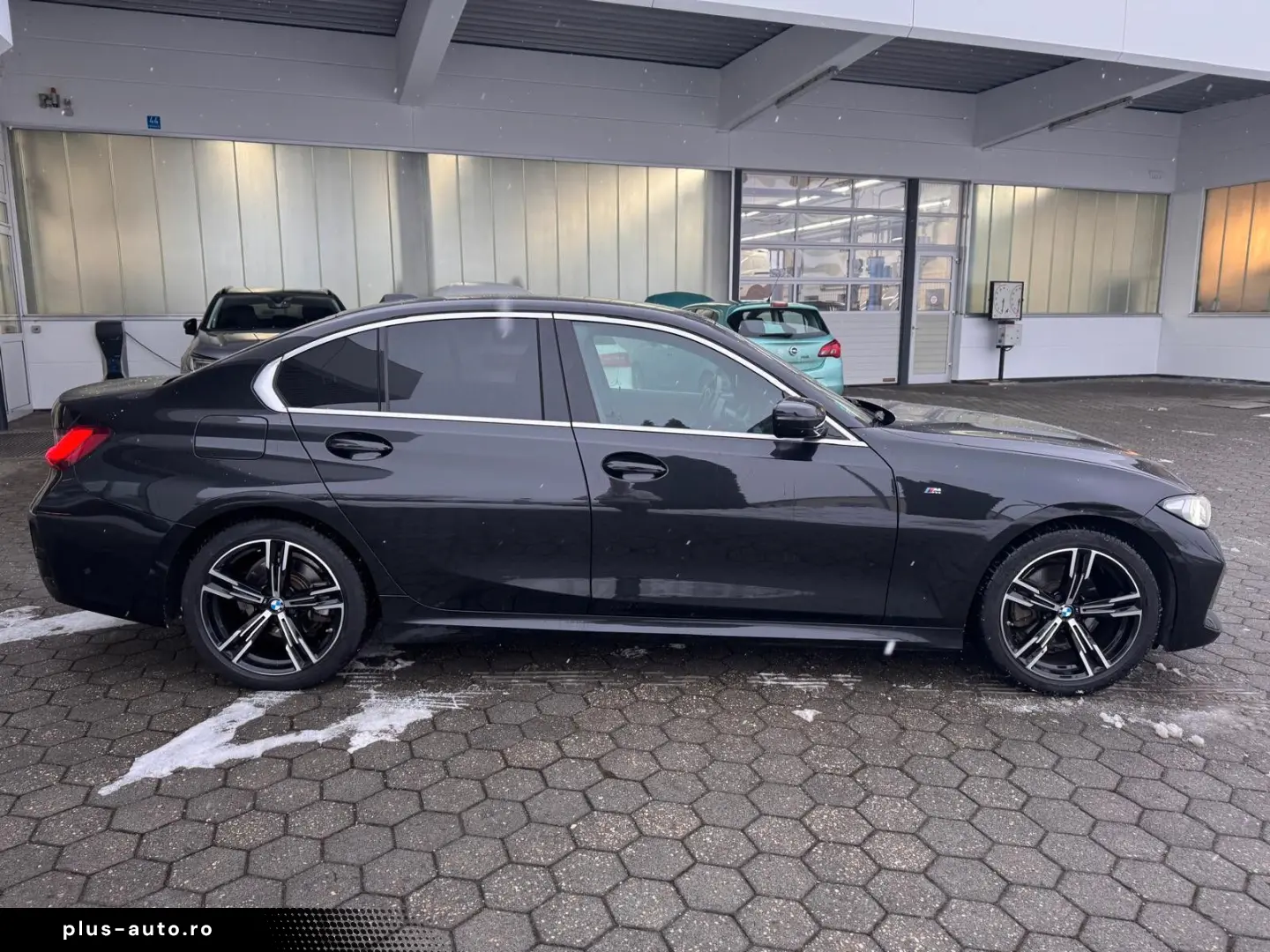 BMW 320d Limousine M-Sport xDrive KAMERA HEADUP