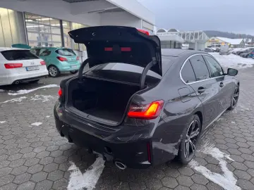 BMW 320d Limousine M-Sport xDrive KAMERA HEADUP