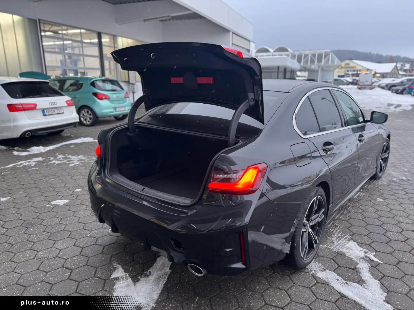 BMW 320d Limousine M-Sport xDrive KAMERA HEADUP