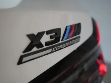BMW X3 M Competition Leder Kamera Virtual HUD Pano H