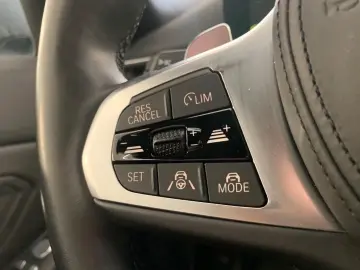 BMW 320 d xDrive M Sport 360 DrivingProf 19  HeadUp