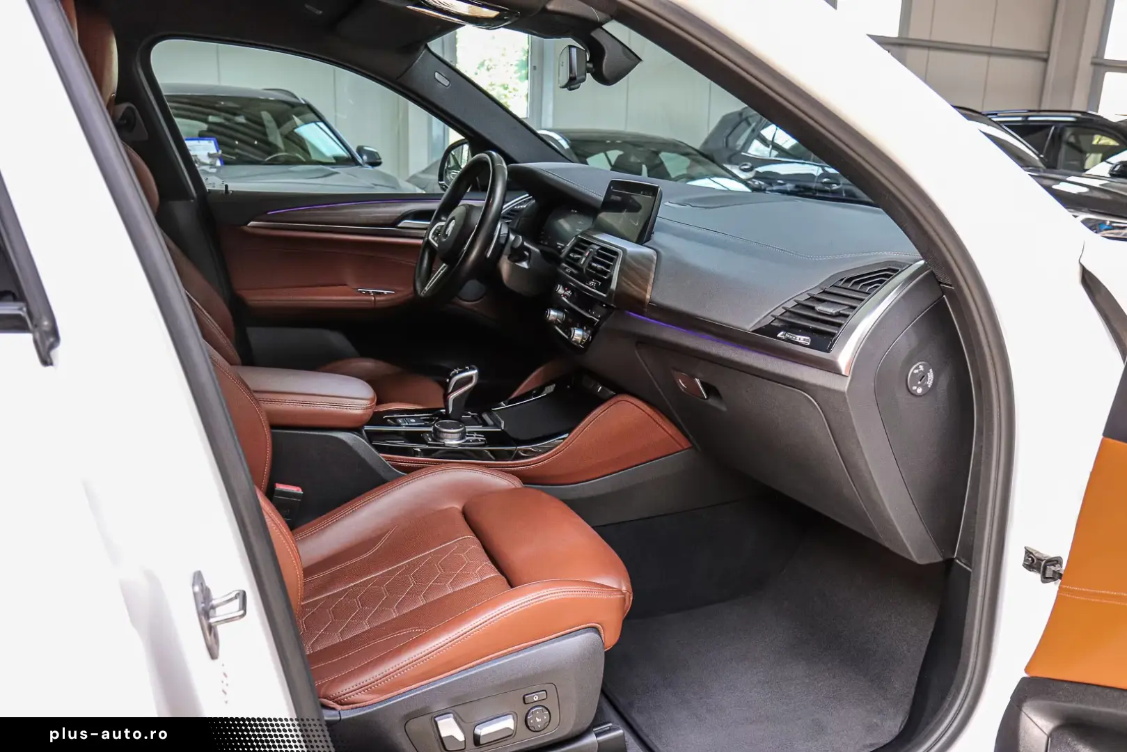 BMW X4 M HARMAN KAMERA360 HUD ANHÄNGER SITZBELÜFTUNG