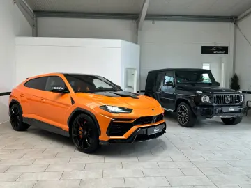 LAMBORGHINI Urus NOVITEC