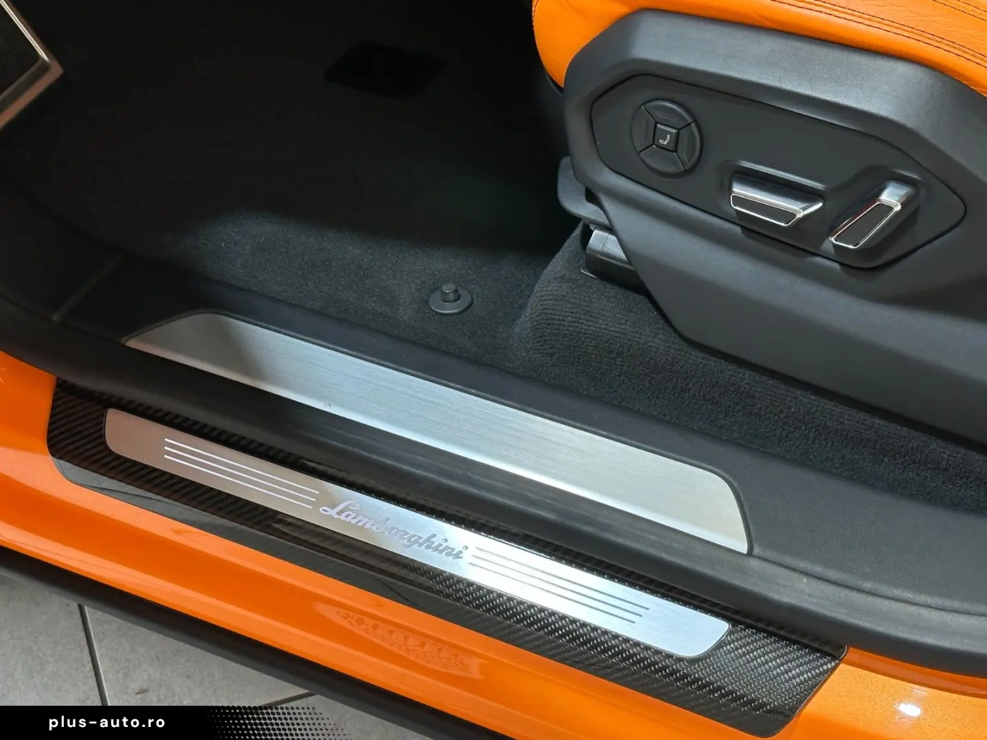 LAMBORGHINI Urus NOVITEC