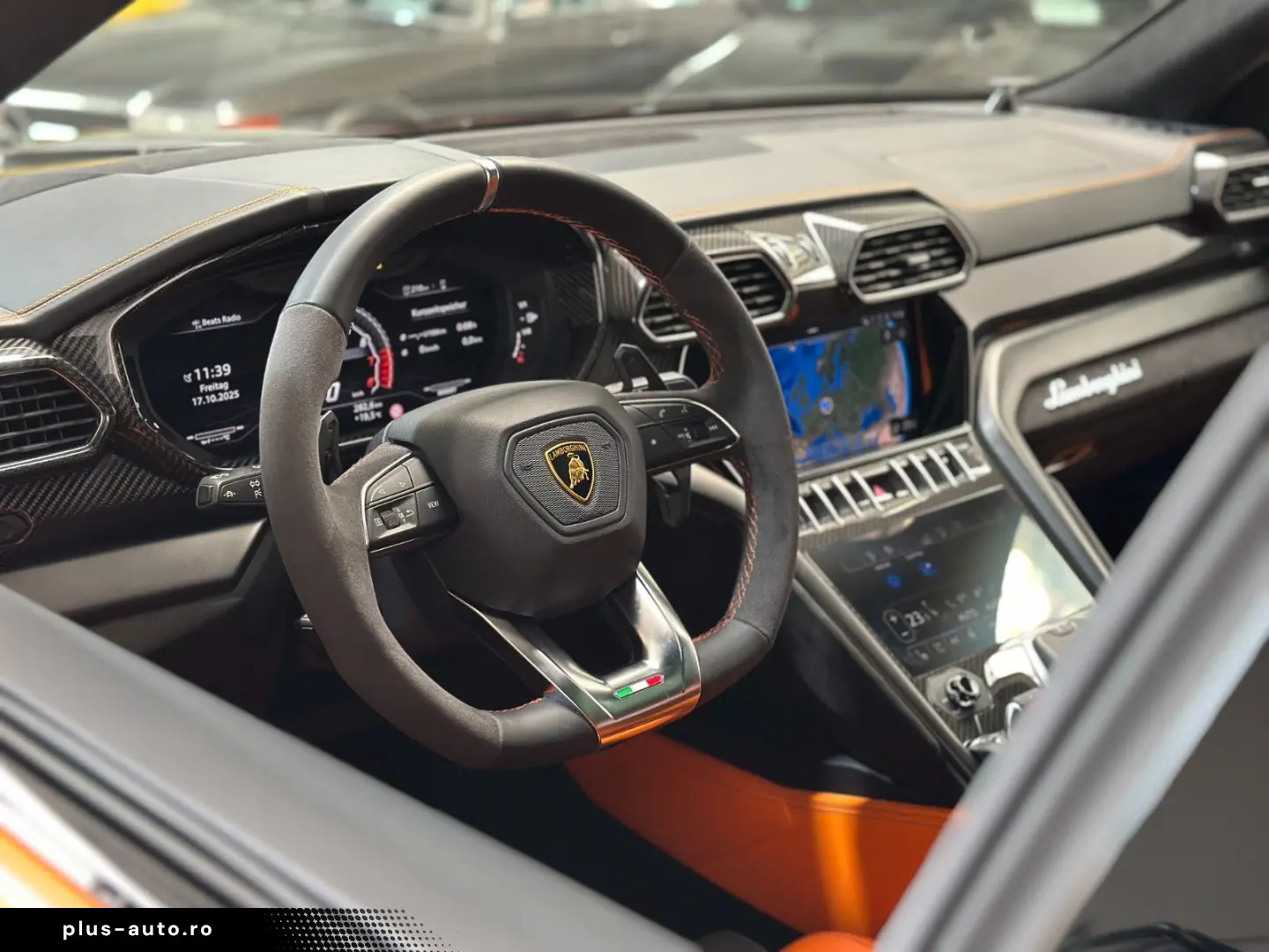 LAMBORGHINI Urus NOVITEC