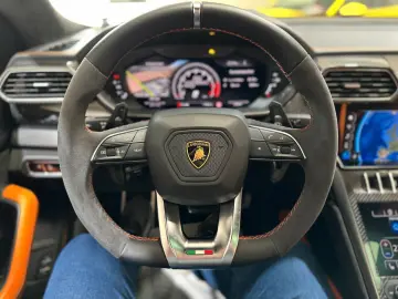 LAMBORGHINI Urus NOVITEC