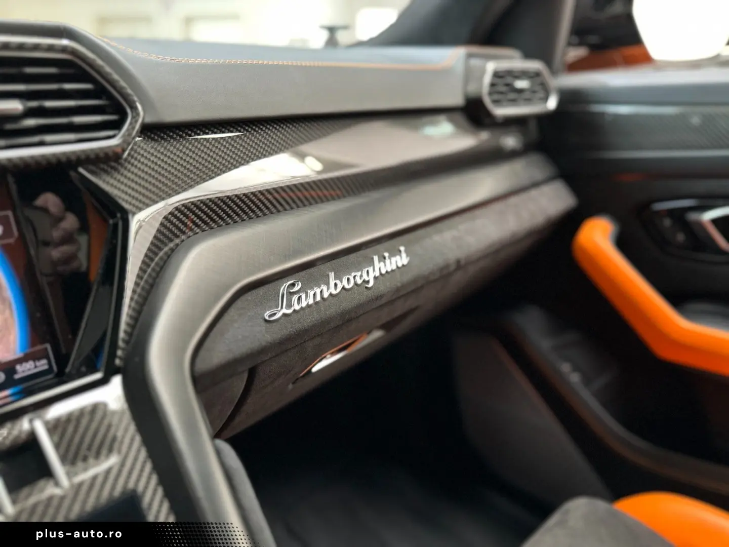 LAMBORGHINI Urus NOVITEC