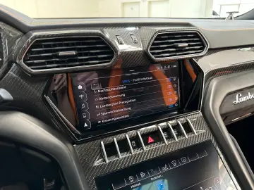 LAMBORGHINI Urus NOVITEC