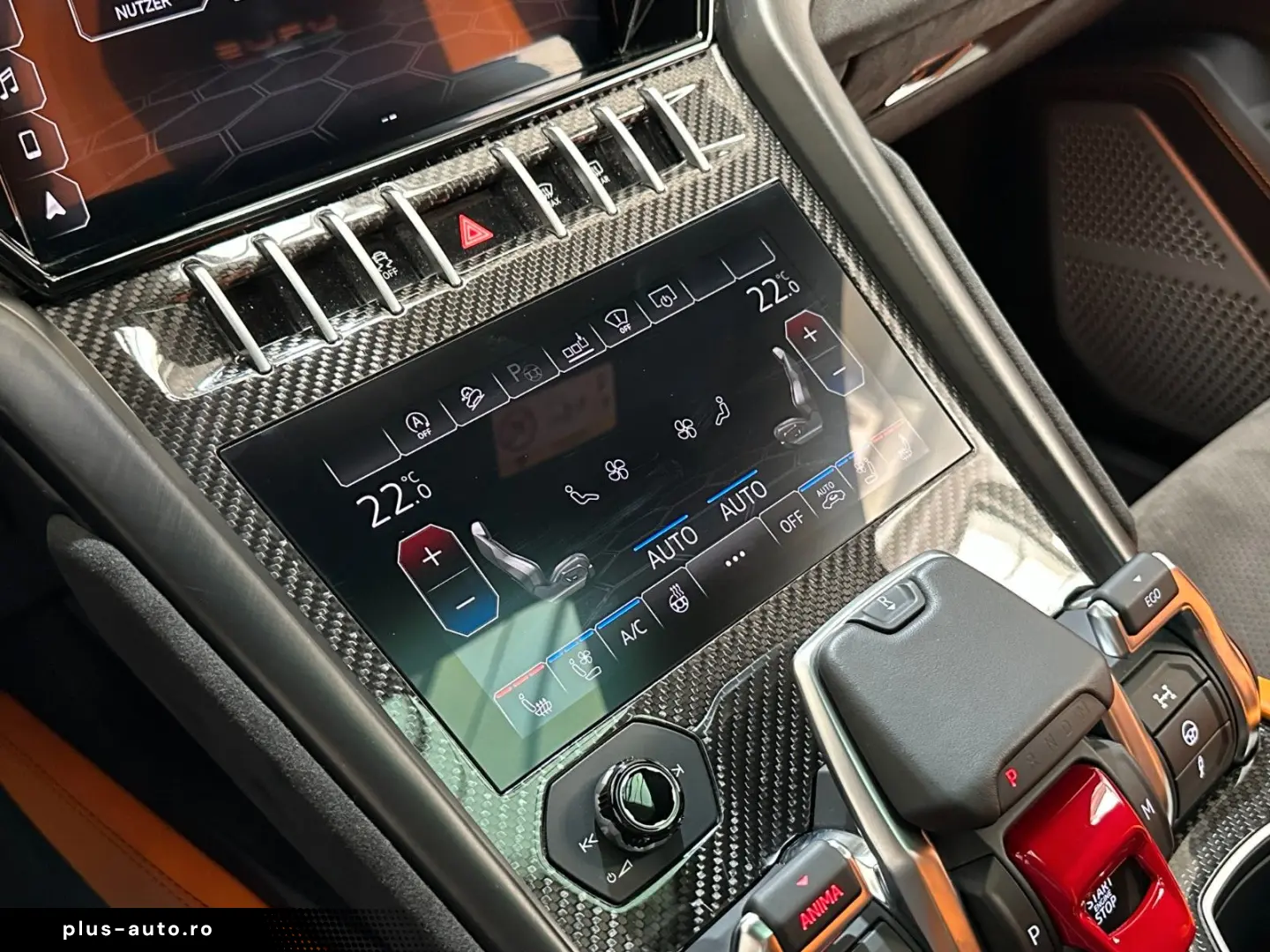 LAMBORGHINI Urus NOVITEC