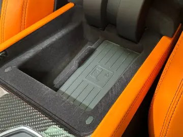 LAMBORGHINI Urus NOVITEC