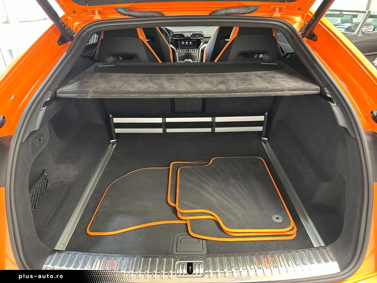 LAMBORGHINI Urus NOVITEC