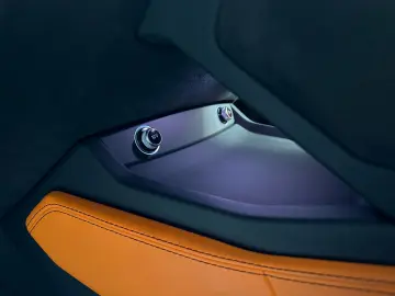 LAMBORGHINI Urus NOVITEC