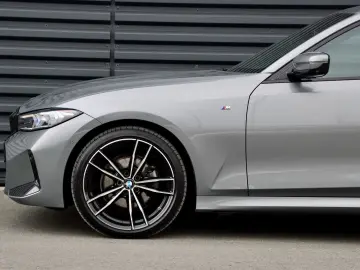 BMW 320d xDrive M-SPORT UVP78t€ 19Z H&K 360  StHz