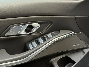 BMW 320d xDrive M-SPORT UVP78t€ 19Z H&K 360  StHz