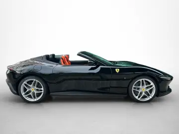 FERRARI Roma Spider   Atelier   Outdoor Leder