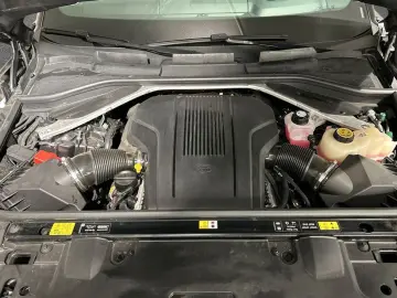 LAND ROVER Range Rover P530 Autobiography