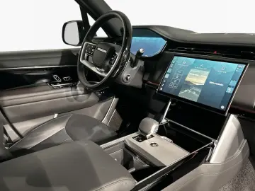 LAND ROVER Range Rover P530 Autobiography