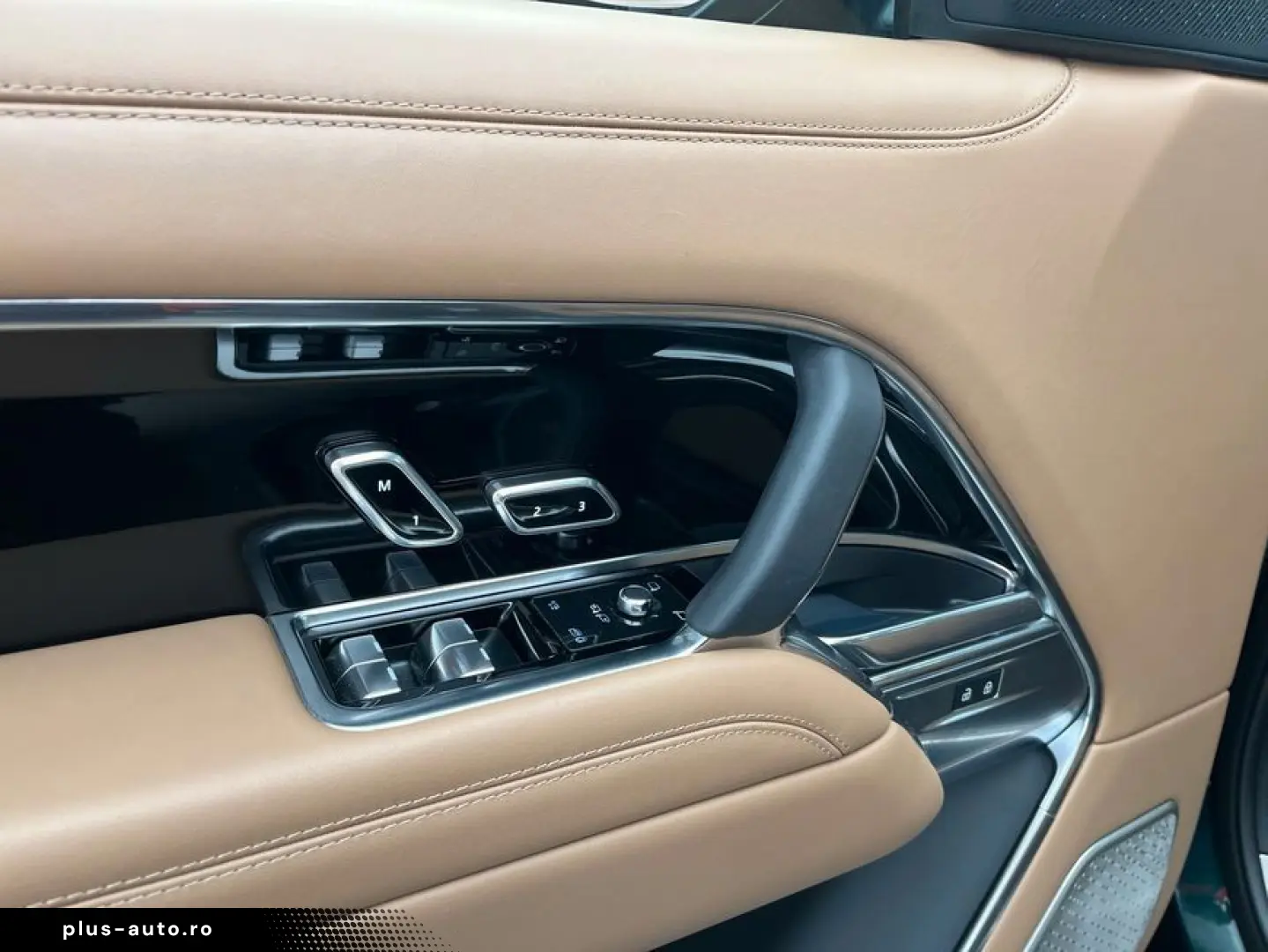 LAND ROVER Range Rover P530 Autobiography